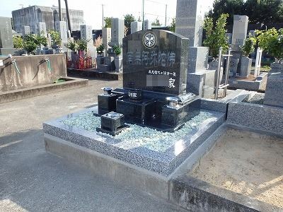 田辺市 神子浜にて　洋墓　墓石据付