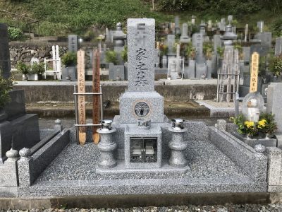 田辺市にて　お墓の施工事例　(愛媛県　大島石特級)